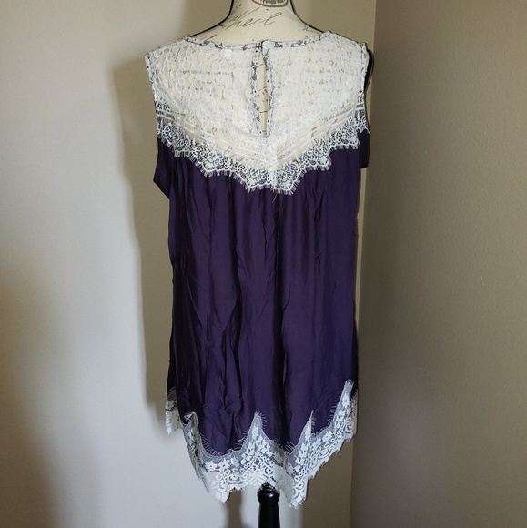 Navy Blue Lace Tunic - Picture 3 of 6